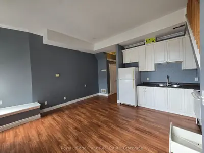 54 King Street E 207, Clarington, On L1c 1n3