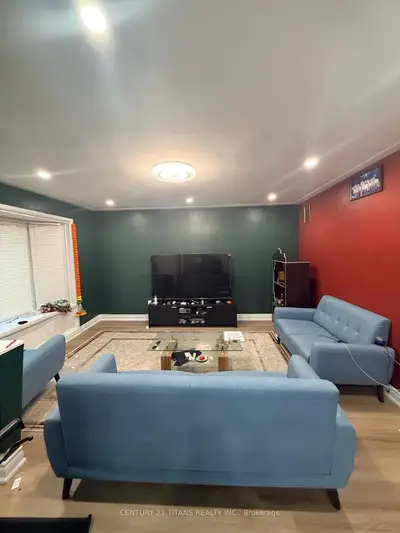 51 Admiral Road, Ajax, On L1s 2n8