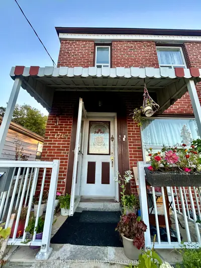 176 Linden Avenue, Toronto, On M1k 3h8