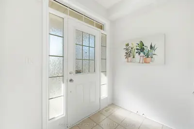 2761 William Jackson Drive, Pickering, On L1x 0c1