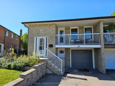 21 Darnborough Way, Toronto, On M1w 2g2