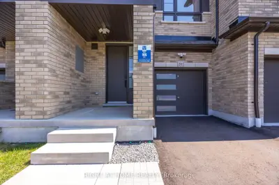 51 Peter Hogg Court, Whitby, On L1p 0n2