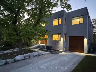 76 Ferris Road, Toronto, On M4b 1g4