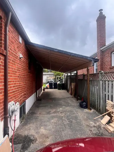 229 Flora Drive Bsmt, Toronto, On M1p 1b2