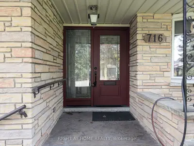 716 Tulip Court Main Floor, Oshawa, On L1g 3c6