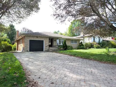 716 Tulip Court Main Floor, Oshawa, On L1g 3c6