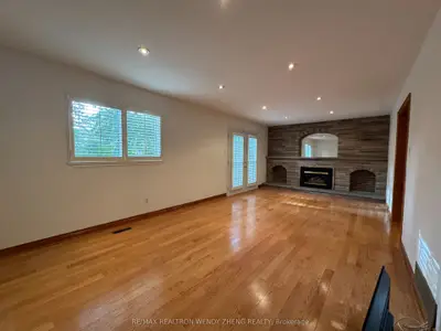 14 Scotland Road Ground And Basement, Toronto, On M1s 1l6