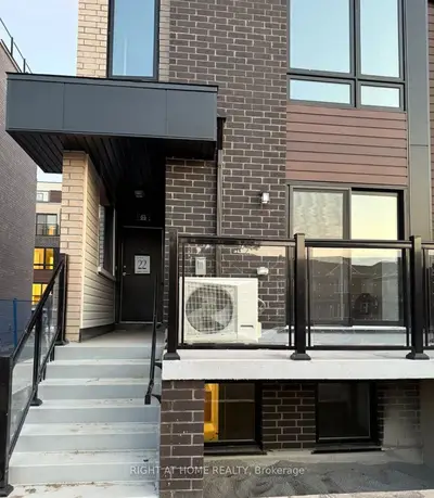 235 Mclevin Avenue 20, Toronto, On M1b 0e8