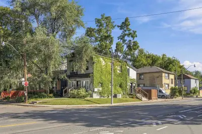 103 Ashdale Avenue Lower, Toronto, On M4l 2y8