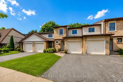 1330 Trowbridge Drive 3, Oshawa, On L1g 7l1