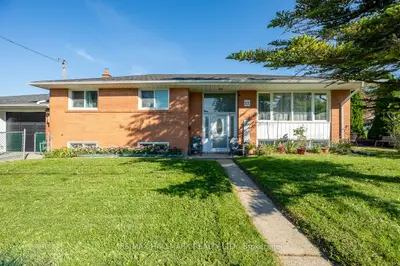28 Fermoy Road, Toronto, On M1m 3j4