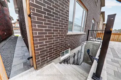 2404 Florentine Place Bsmt, Pickering, On L1x 0h2