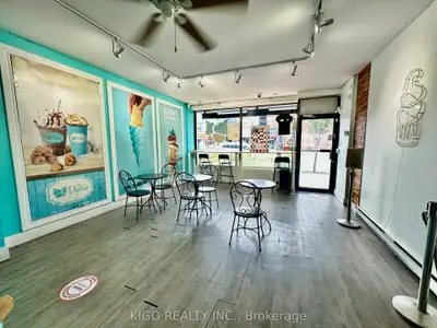 372 Danforth Avenue, Toronto, On M4k 1n8
