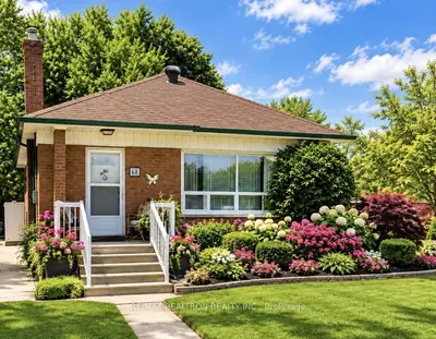 68 Elfreda Boulevard, Toronto, On M1l 4l8