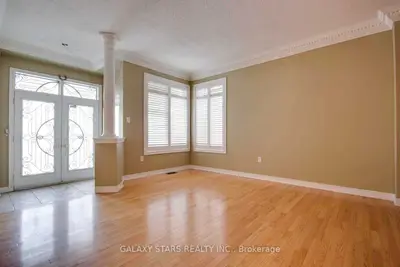 4 Spall Court, Toronto, On M1c 0b2