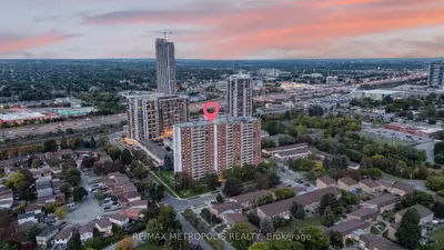 1210 Radom Street 801, Pickering, On L1w 2z3