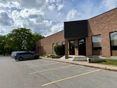 595 Middlefield Road 9, Toronto, On M1v 3s2