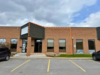 595 Middlefield Road 9, Toronto, On M1v 3s2