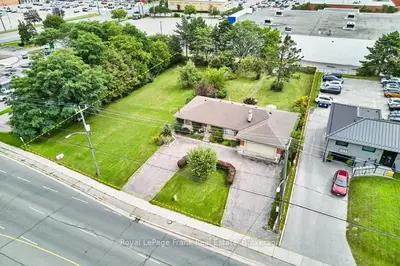 1535 Dundas Street E, Whitby, On L1n 2k6