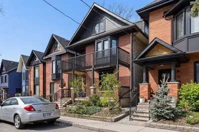 66 West Avenue, Toronto, On M4m 2l8