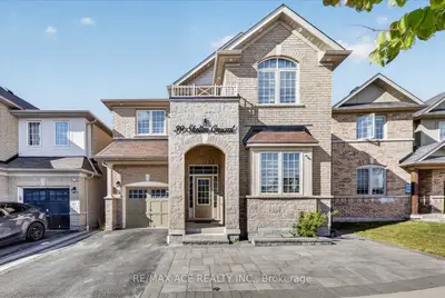 39 Skelton Crescent, Ajax, On L1z 1r4