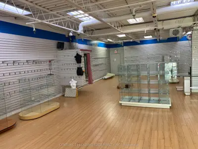 787 Warden Avenue 5, Toronto, On M1l 4c2