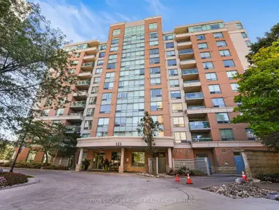 123 Omni Drive Ph 69, Toronto, On M1p 5a6