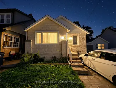 118 Harding Boulevard Bsmt, Toronto, On M1n 3e2
