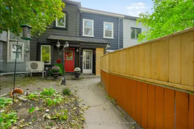 23 Myrtle Avenue, Toronto, On M4m 2a3