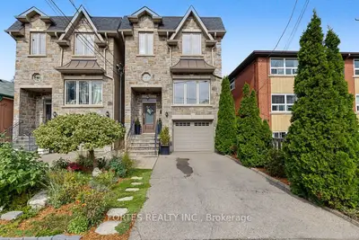 154 Holborne Avenue, Toronto, On M4c 2r6