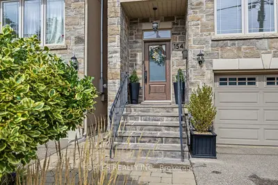 154 Holborne Avenue, Toronto, On M4c 2r6
