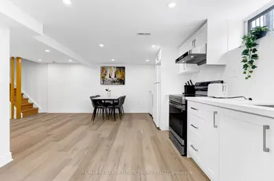 36 Boarhill Drive Bsmt, Toronto, On M1s 2m3
