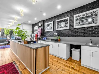 253 Broadview Avenue, Toronto, On M4m 2g6