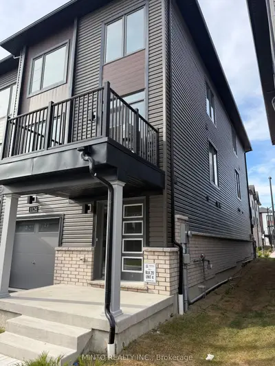 1124 Greentree Path, Oshawa, On L1l 0x1
