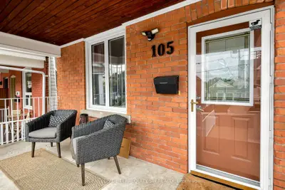 105 Barker Avenue, Toronto, On M4c 2n8