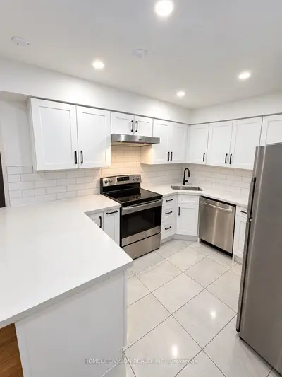 473 Cosburn Avenue Apt.  A, Toronto, On M4j 2n6