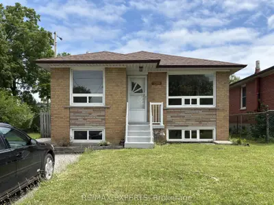 733 Markham Road, Toronto, On M1h 2a8