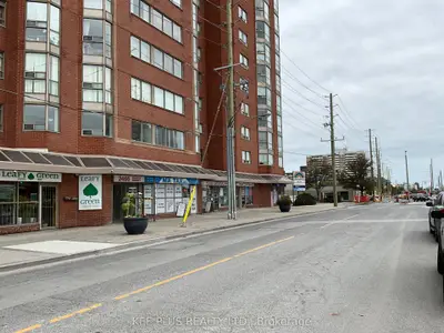 2466 E Eglinton Avenue E 819, Toronto, On M1k 5j8