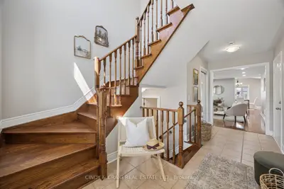 82 Dewell Crescent, Clarington, On L1e 0b7