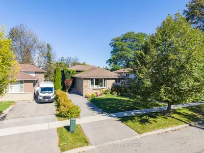 46 Manorglen Crescent, Toronto, On M1s 1w4