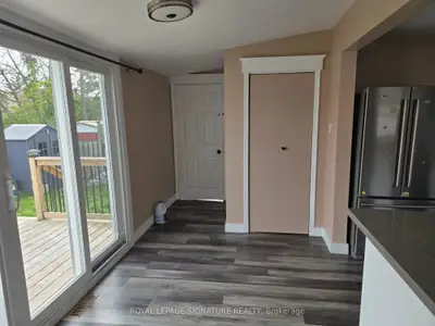 38 Glynn Road Main, Ajax, On L1s 2c3