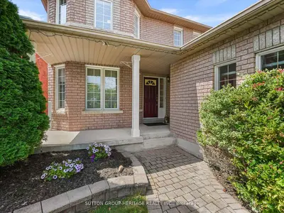 51 Annie Crescent, Ajax, On L1t 3z4