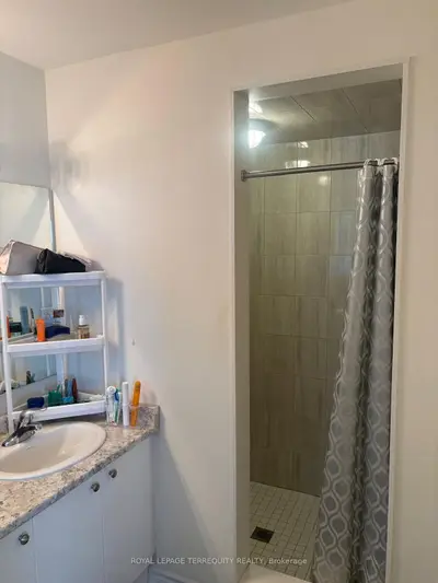 1101 Skyridge Boulevard, Pickering, On L1x 0m8