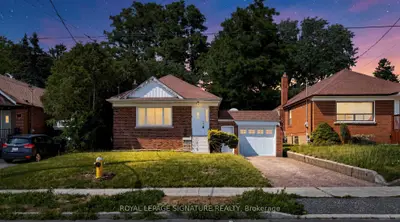 14 Valdane Drive Main, Toronto, On M1l 2e9