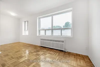 156 Kingston Road 10, Toronto, On M4l 1s7