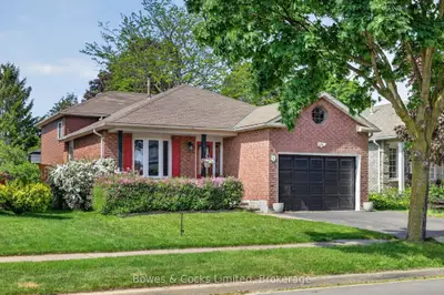 4 Claret Road, Clarington, On L1e 1v9