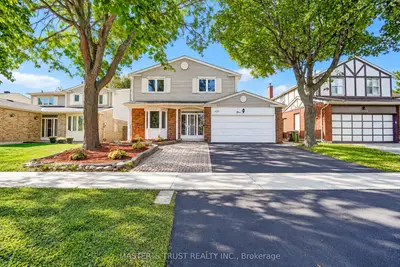 3 Longbow Square, Toronto, On M1w 2w6