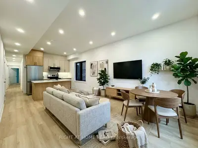 151 Gledhill Avenue #2, Toronto, On M4c 5l1