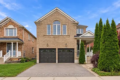 34 Dring Street, Ajax, On L1t 4y3