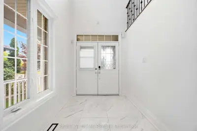 34 Dring Street, Ajax, On L1t 4y3